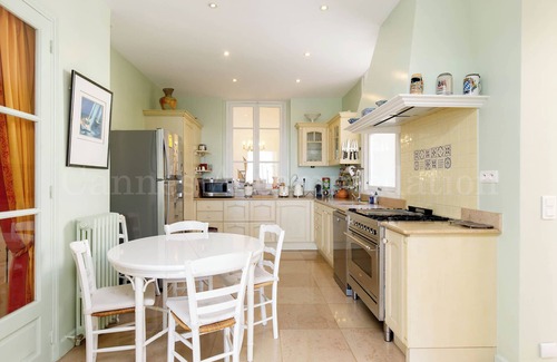 Riou - Petit Juas - Av de Grasse Villa | Beautiful Villa with exceptional view over the bay of Cannes