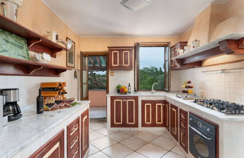 Grosseto Villa | Beautiful villa with sauna, hot tub, WIFI, private pool, A/C, terrace and panoramic view