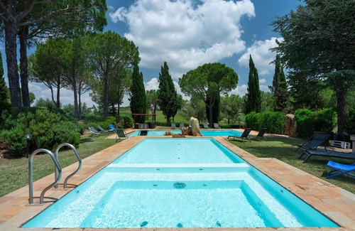 Grosseto Villa | Beautiful villa with sauna, hot tub, WIFI, private pool, A/C, terrace and panoramic view