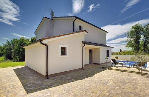Mali Vareski House | Beautiful villa with private pool and pets are welcome