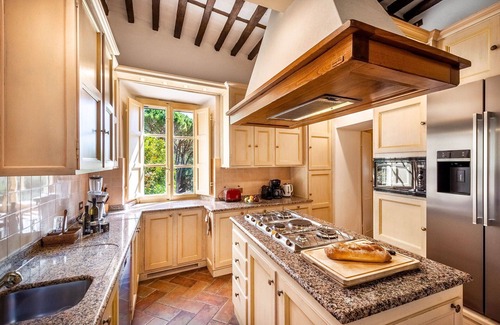 Lucca Villa | Beautiful villa with WIFI, A/C, private pool, TV, terrace, panoramic view, parking, close to Lucca