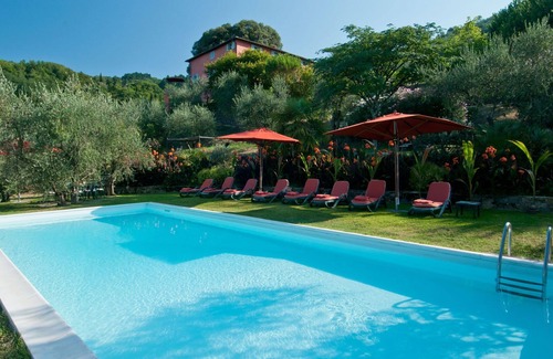 Lucca Villa | Beautiful villa with WIFI, A/C, private pool, TV, terrace, panoramic view, parking, close to Lucca