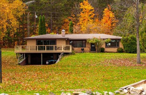 Petoskey House | Beautiful Walloon Lake Home - August Availability