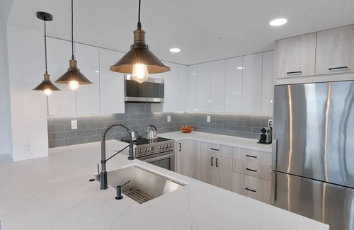 Rincon Hill Apartment | Beautiful water front condo in Downtown San Francisco