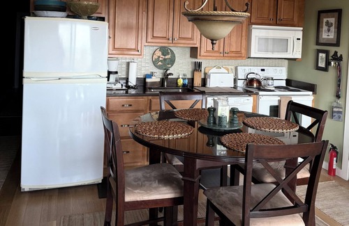 Provincetown Condo | Beautiful Waterfront Getaway with Great Views of Cape Cod Bay