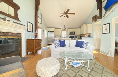 South Dennis House | Beautiful Waterfront-Relaxin' on the River!