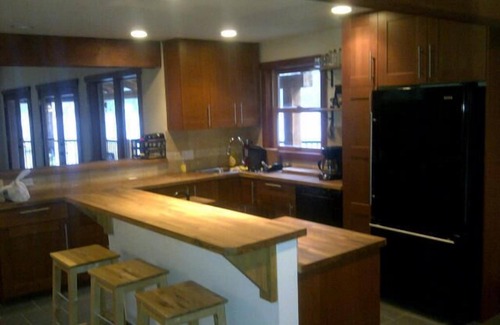 Proctor House | Beautiful Waterfront Cabin on Kootenay Lake