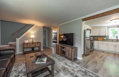 Thornton House | Beautiful White Mountains Home w/Beautiful Foliage Views, Sauna, Firepit and Gameroom