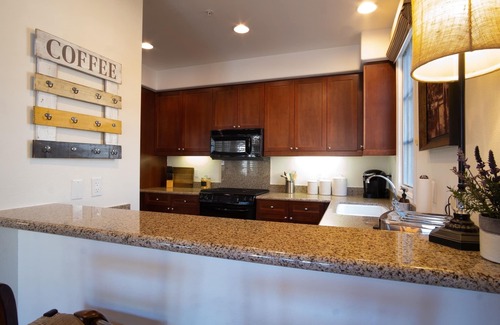 La Quinta Cove Villa | Beautifull 1st Floor, Corner Resort Suite, Updated with Great Views 2BR#065127