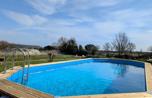 Sigoules House | Beautifully restored 3 bedroom stone farmhouse near Bergerac sleeps 7