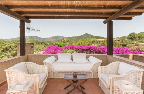 Notteri Villa | Beautifull villa near to the sea and beach Timiama with large green gard