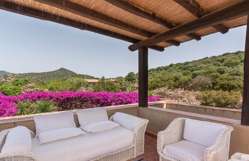 Notteri Villa | Beautifull villa near to the sea and beach Timiama with large green gard