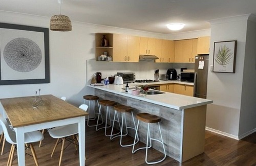 Carrington House | Beautifully 3 bedroom property overlooking Newcastle Harbour