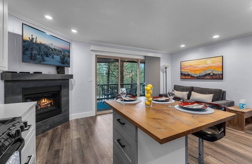 Century West Condo | Beautifully Appointed Condo 1st Floor Condo with Resort Amenities, Deck