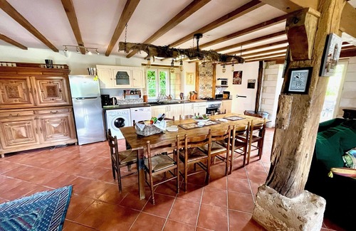 Montmoreau-Saint-Cybard Villa | Beautifully converted barn In peaceful and stunning location with private pool.