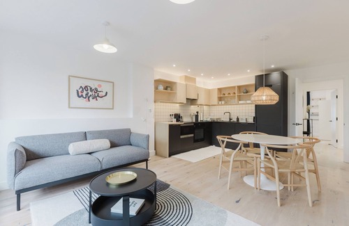 Hackney Central Apartment | Beautifully Curated 2BD Flat, Heart of East London
