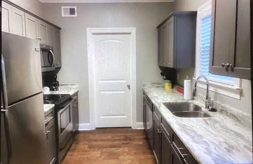 Oxford Condo | Beautifully decorated 4 bed 4.5 bath condo just waiting for you in Oxford!