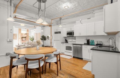 Brooklyn Heights Apartment | Beautifully designed 3 BDR in Dumbo NYC
