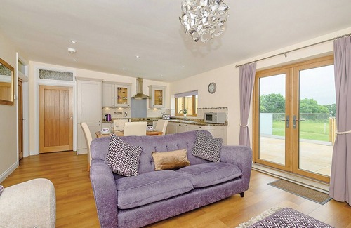Axminster Cottage | Beautifully furnished cottage, ideal for couples or a small family looking for a relaxing retreat.