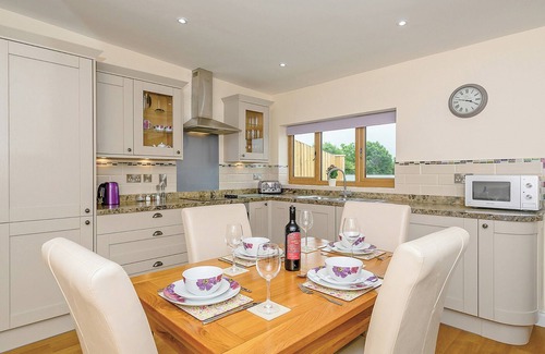 Axminster Cottage | Beautifully furnished cottage, ideal for couples or a small family looking for a relaxing retreat.