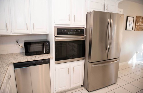 Broken Arrow House | Beautifully Remodeled 3-Bedroom Cozy Home!