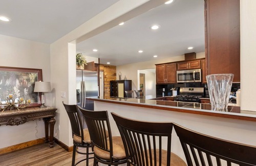 Rye House | Beautifully remodeled ranch house in the mountains of Rye, CO
