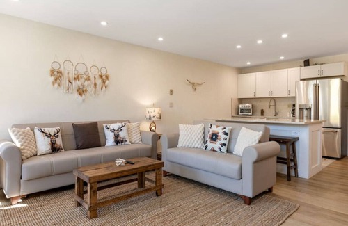 Vail Apartment | Beautifully Remodeled West Vail Luxury Condo