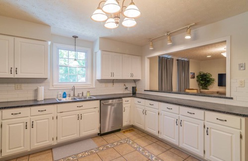 Columbus House | Beautifully renovated home in Midtown that is close to downtown and Ft Moore