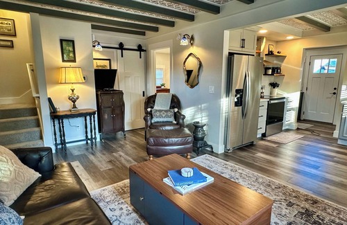 Yakima House | Beautifully Restored! Historical Charm, 3 Bed 2 Bath, Central Yakima Home!