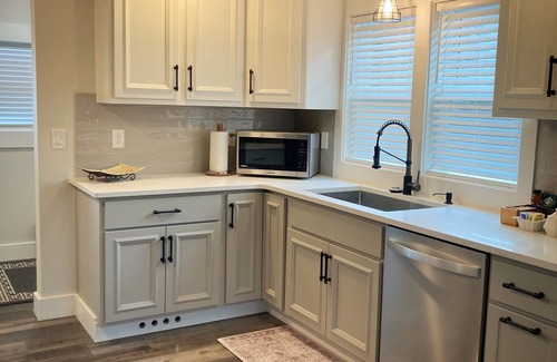 Yakima House | Beautifully Restored! Historical Charm, 3 Bed 2 Bath, Central Yakima Home!