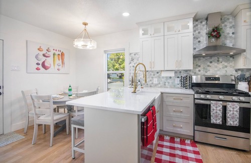 Spanish Fork House | Beautifully Updated Historic Home, with Views, Near Shopping with Holiday Decor