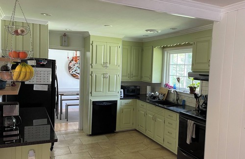 North Chesterfield House | Beautifully Updated Forest Hill Rancher- Whole House