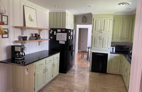 North Chesterfield House | Beautifully Updated Forest Hill Rancher- Whole House