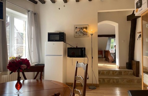 Hargeville Apartment | Beauvoise Dans UN Haras