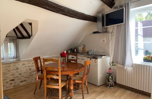 Hargeville Apartment | Beauvoise Dans UN Haras