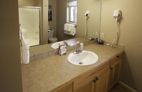 Estes Park Resort | Beaver Brook on the River