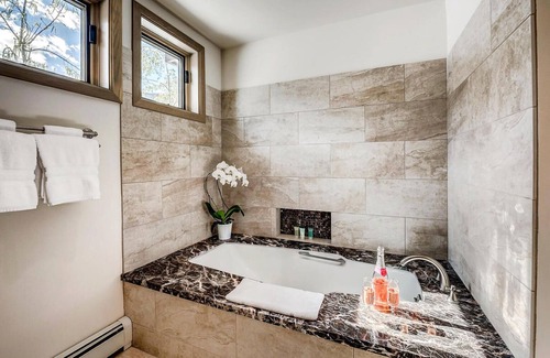 Highlands Townhomes Condo | Beaver Creek CO | Highlands Slopeside 202 | Platinum 3 Bedroom