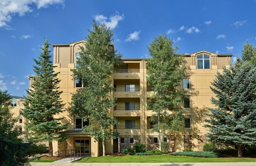 Avon Villa | BEAVER CREEK- Sheraton Mountain Vista Spring Break 2BR/2BA VILLA Mar 7-14