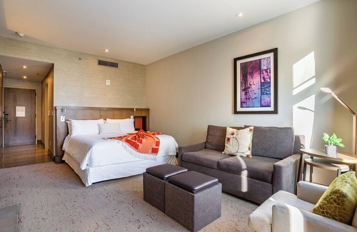 Avon Hotel | Beaver Creek Solace | Resort Access with Pool + Hot Tub | Premier Avon Location
