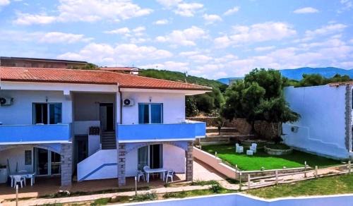 Badesi House | BeB con piscina Villa del Borgo