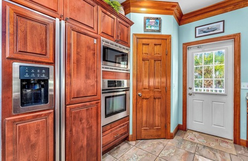 East End House | Because you deserve the best!