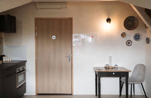 La Bastide-Clairence Bed & Breakfast | Bed and Breakfast 'Etxea' with Mountain View, Wi-Fi and Air Conditioning