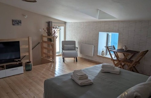 Bernay-Saint-Martin Bed & Breakfast | Bed and breakfast in quiet surroundings with access to private pool