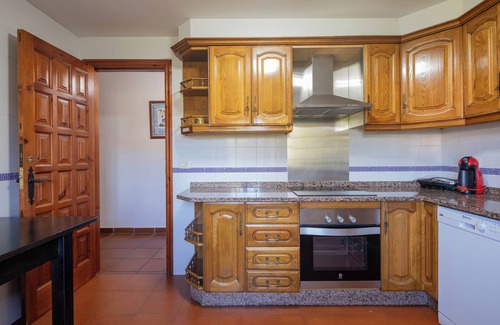 Areas Bed & Breakfast | Bed and Breakfast "Casa Rectoral Doble 3" with Mountain View, Shared Pool & Wi-Fi