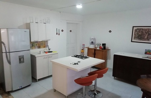 Laureles House | BED AND Breakfast. Laureles Estadio