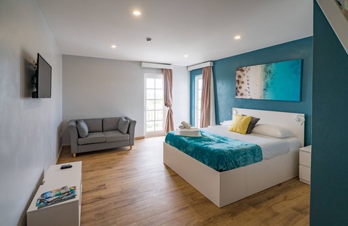 Jan Thiel Hotel | Bed & Bike Curacao - Jan Thiel