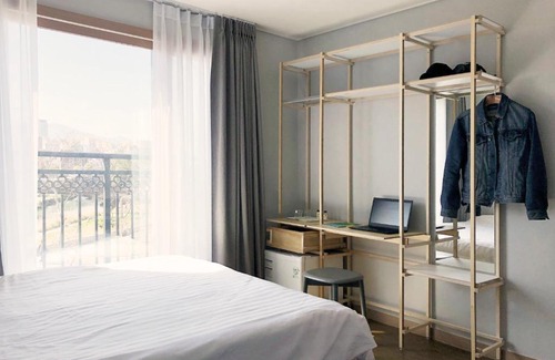 Downtown House | Bed Radio Dongmoon