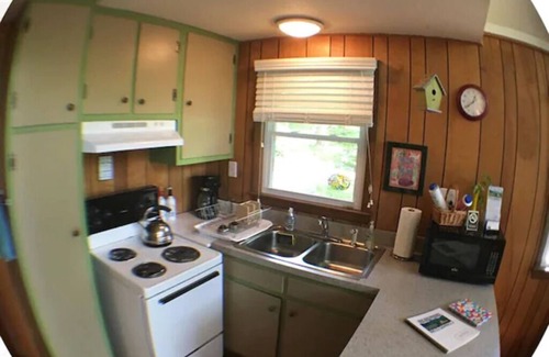 Front Royal Cabin | Bedrooms 3, Bathrooms 1, Sleeps 6