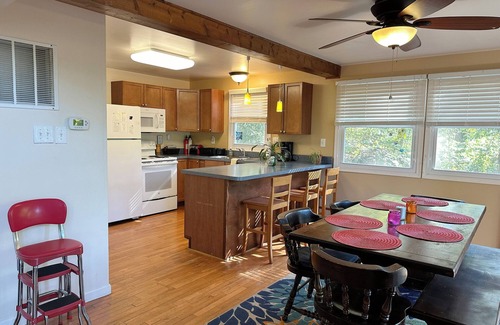 Front Royal Cabin | Bedrooms 4, Bathrooms 2, Sleeps 8