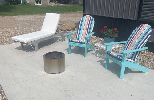 Spirit Lake House | Beds -N- Sheds Unit #3 Upstairs Unit